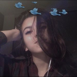 Meet your Posher, Mia